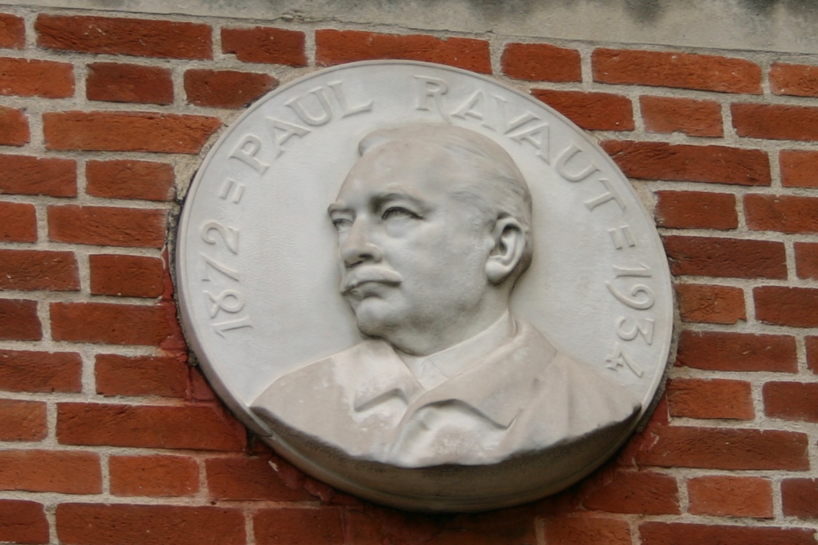 Paul Ravaut's bas-relief, Hôpital Saint Louis, Paris -  (3).JPG